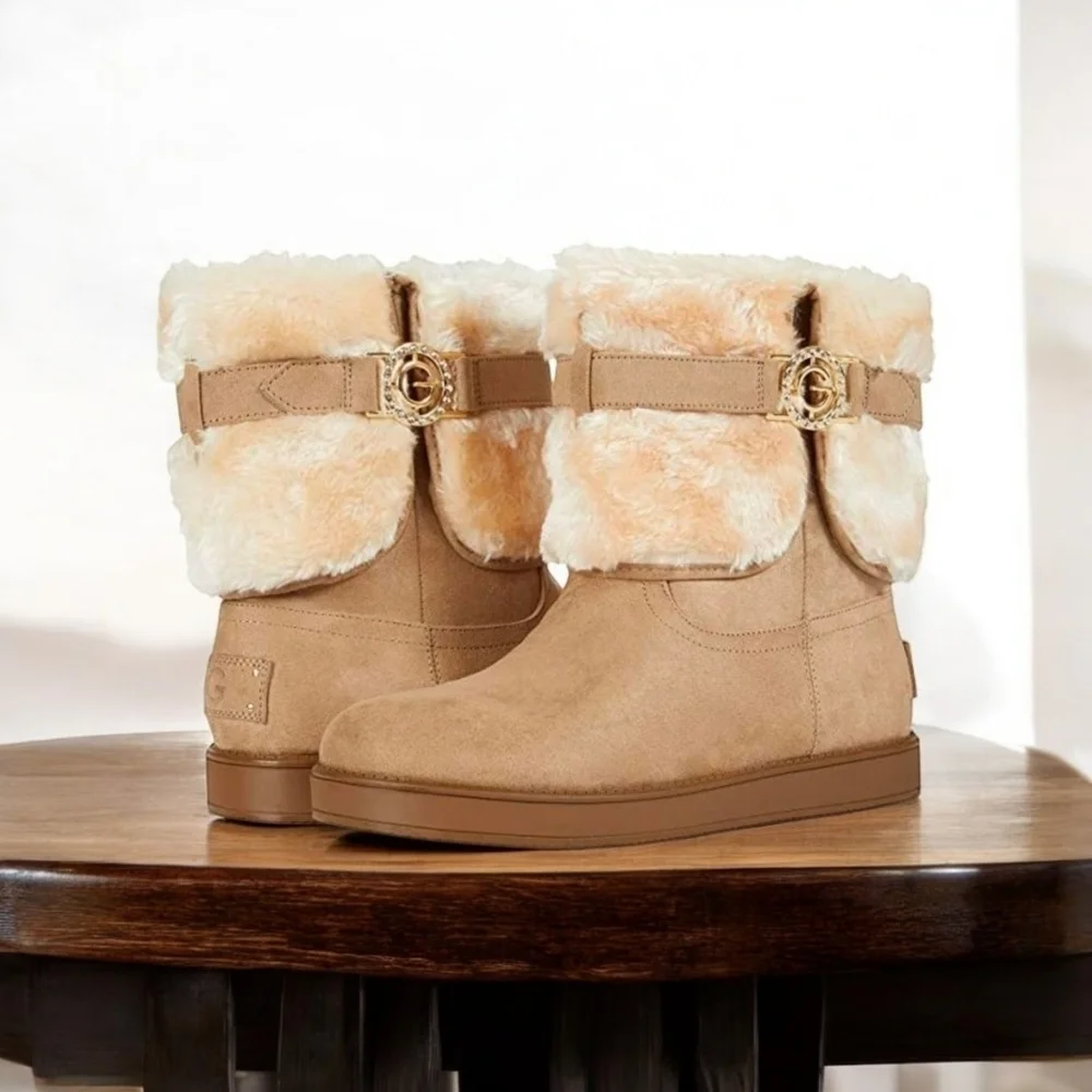 GBG Guess Alstyn Faux Fur Winter Boots Size 6 1/2M
